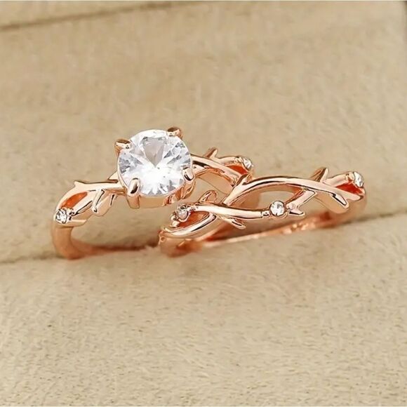 Elegant rose golden diamond wedding ring sz 7 - Picture 1 of 9